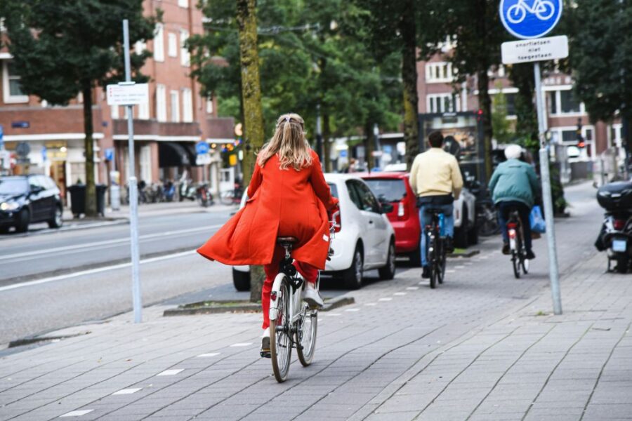 Sustainable Commuting: Carpooling, Public Transport & Flex Work